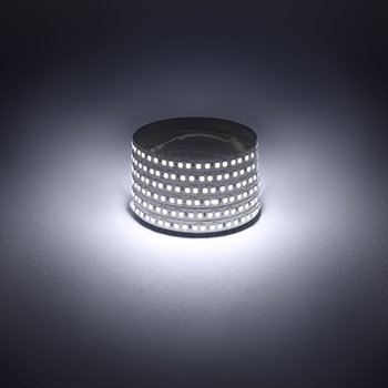 led лента LS2835-14,4-180-12-6500K-IP20-1 year-5m "Эра" - включенная