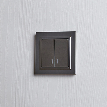 электроустановочные изделия IEK Brite - пример установки