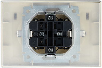 розетка 2-местная IEK РСбш12-3-44-БрА Brite - вид с тыльной стороны
